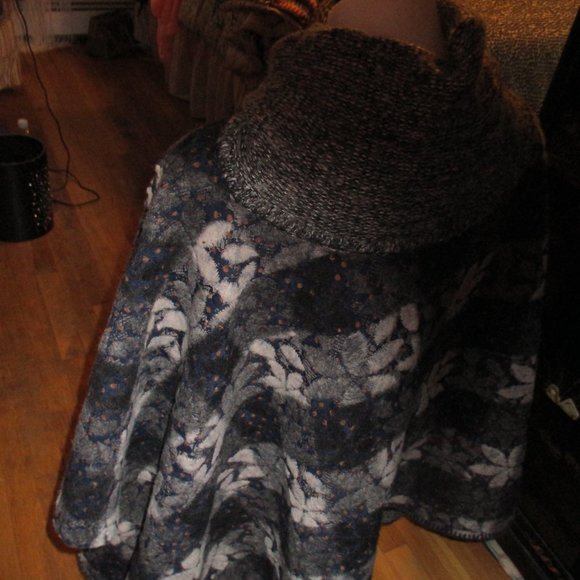 new without tags free people reversable wool cape o/s - Picture 2 of 4